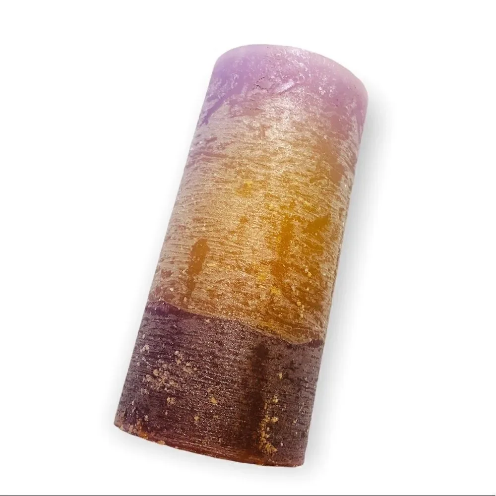 Handcrafted Timber Scented Candle (Purple/Gold)‎
